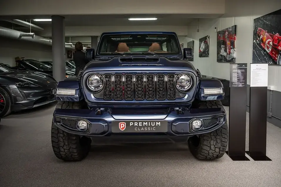 Premium Classic Jeep