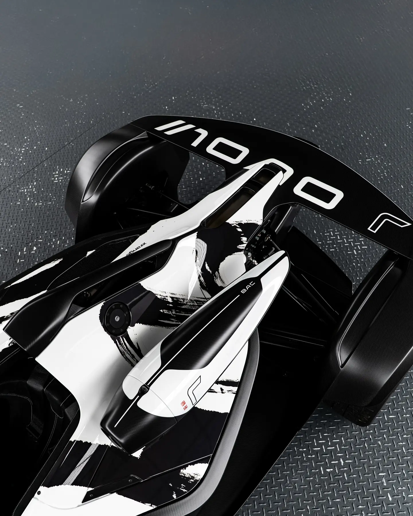 BAC Mono — Rear wing and engine cover