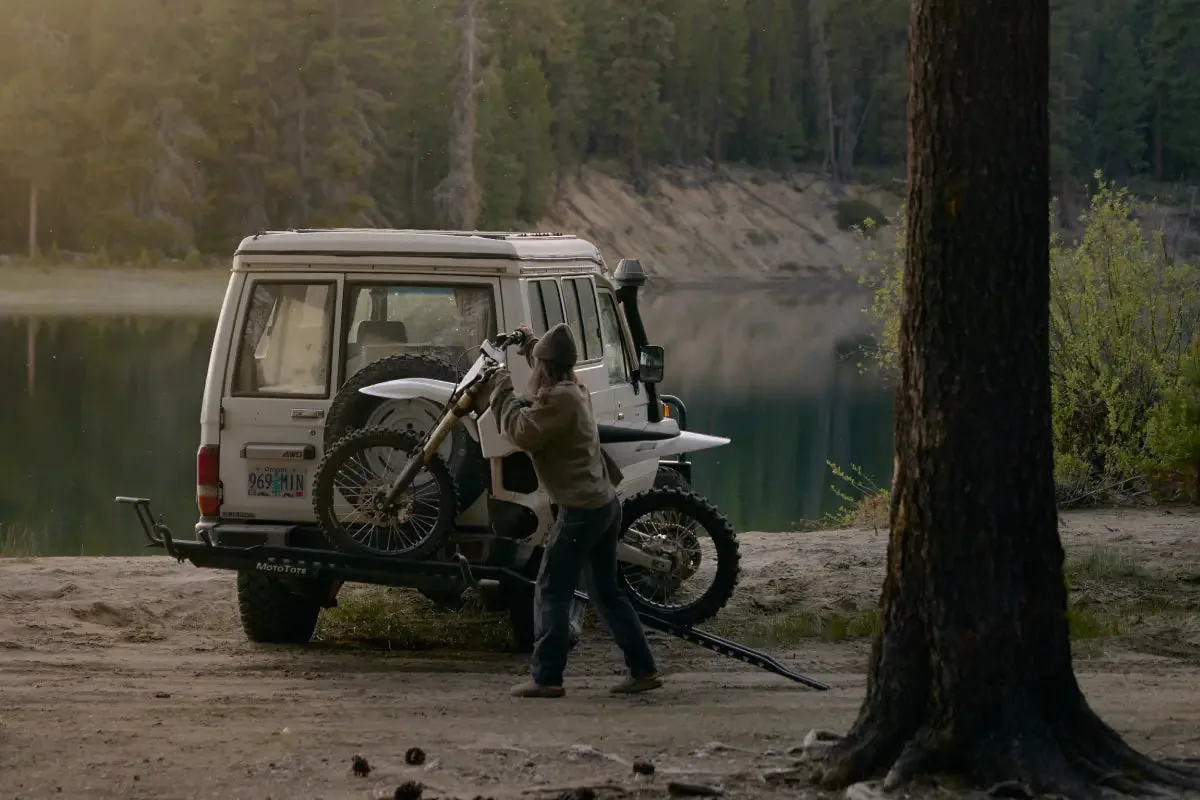 Bonnell 805 RX carried on an adventure vehicle beside a lake