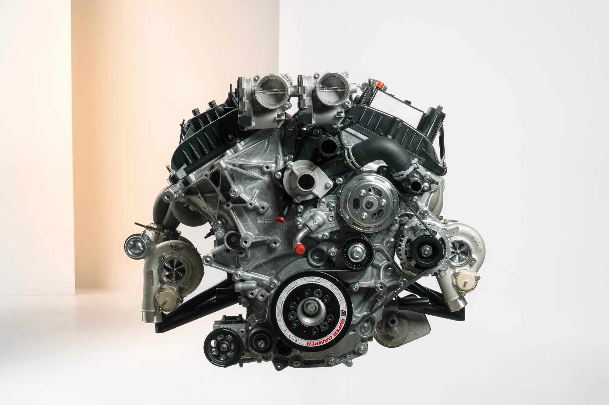 The P24 RS V6 biturbo engine