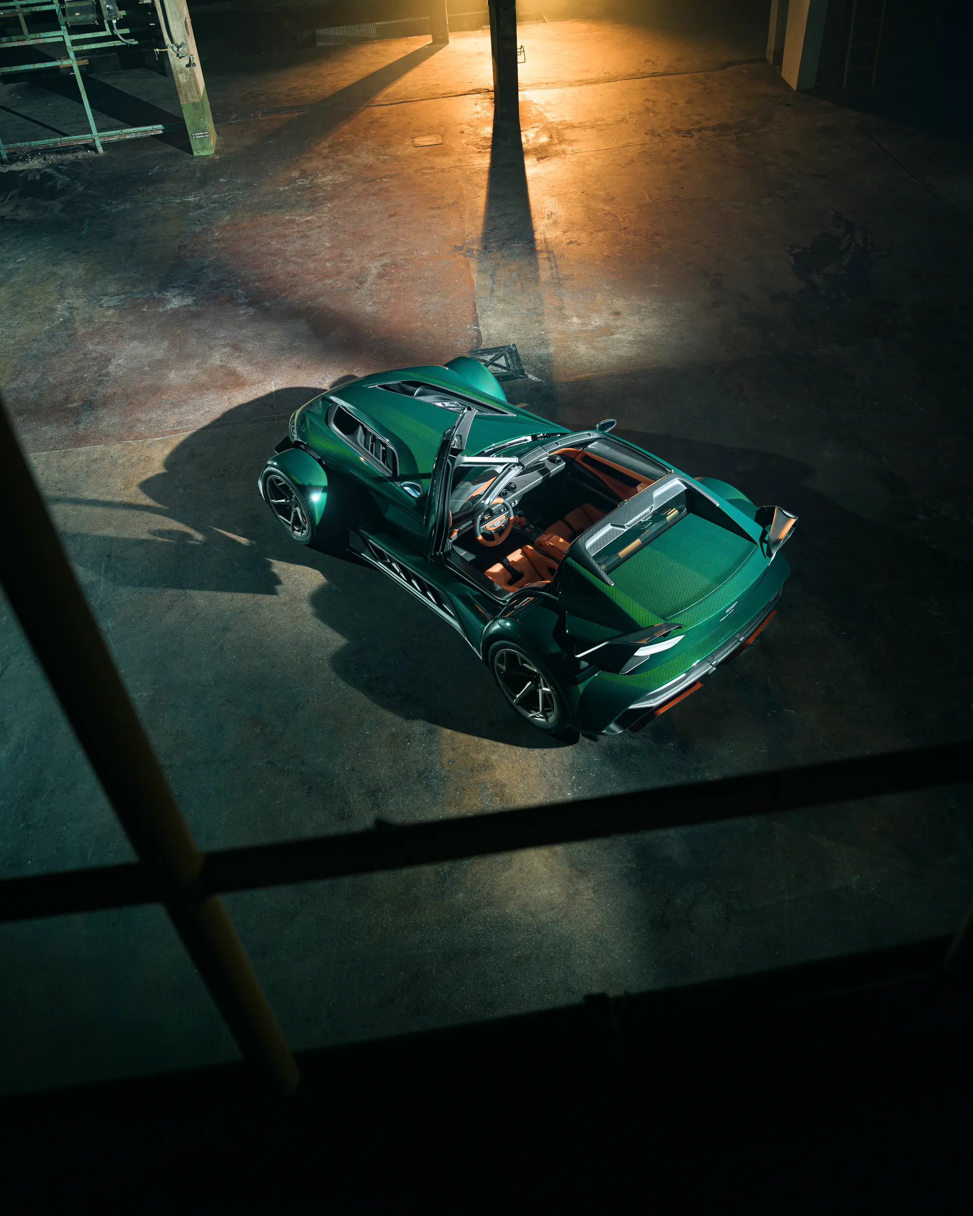Donkervoort — Hall / From above