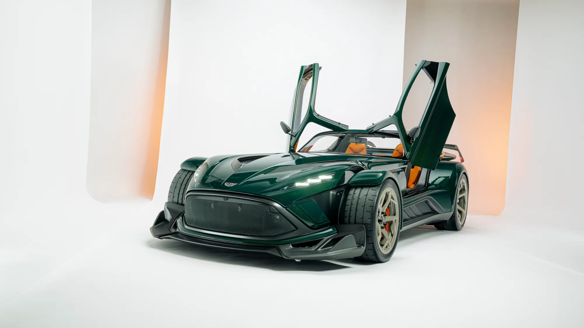 Donkervoort — Studio / Doors