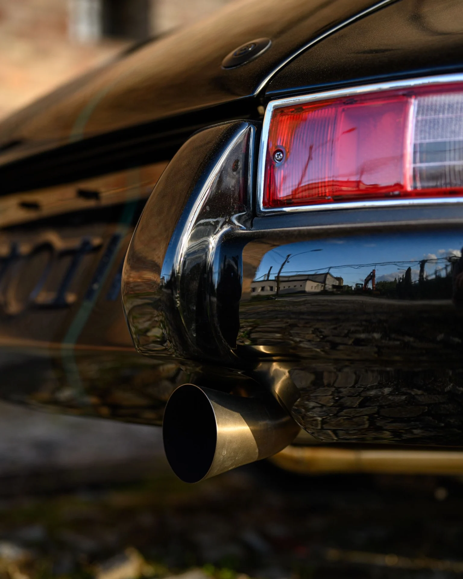 Rear light and exhaust of the KAMM 912