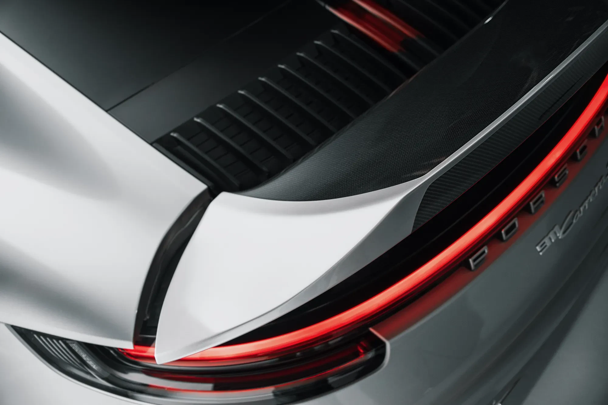 Dissident ducktail and rear light bar, seen from above