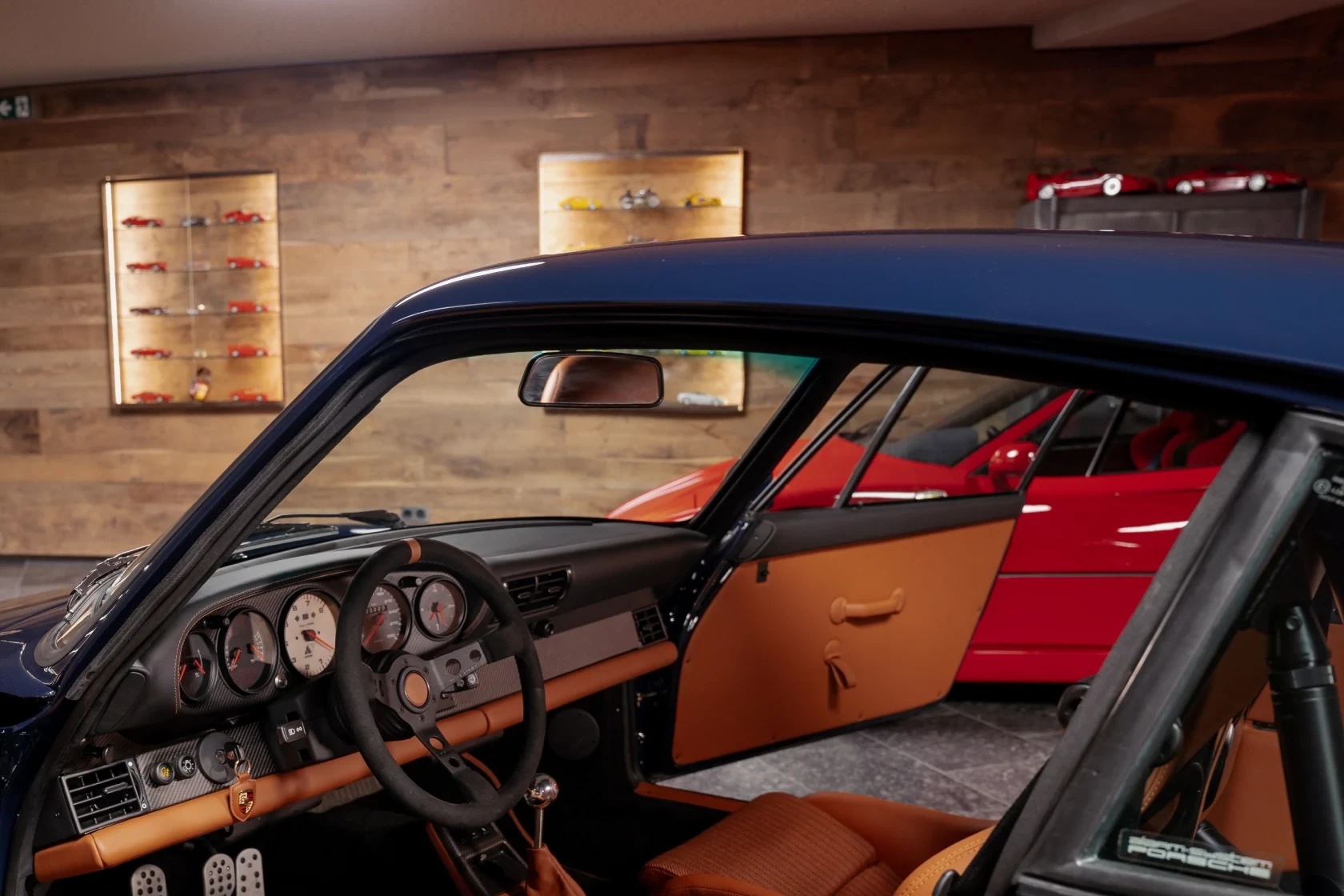STROSEK — MEGA30 / Interior